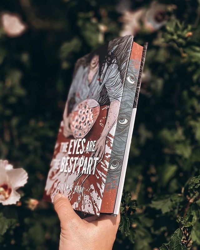 Cover design + Edges illustration (Illumicrate)